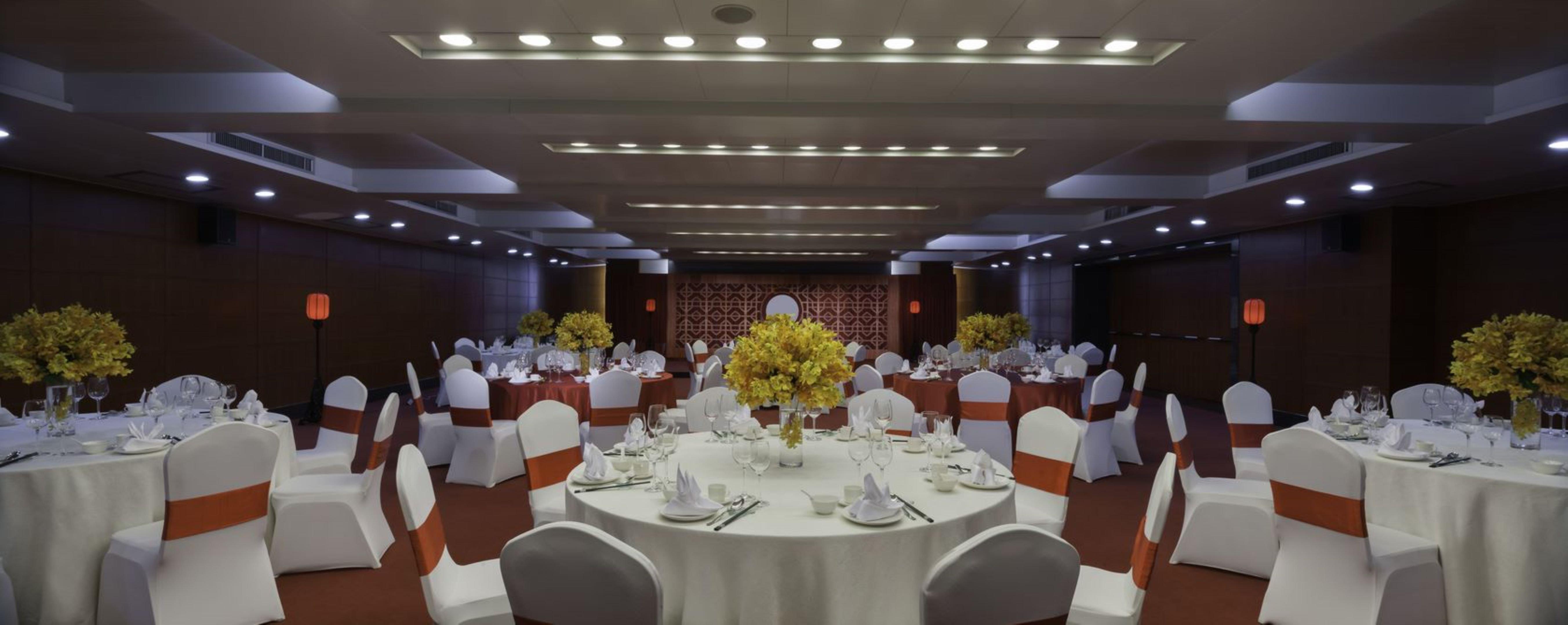 Crowne Plaza Shenzhen Futian, Near To Shenzhen Convention&Exhibition Centre, Shenzhen Stock Exchange And Shenzhen Civic Center, Outdoor Heated Pool Exterior photo