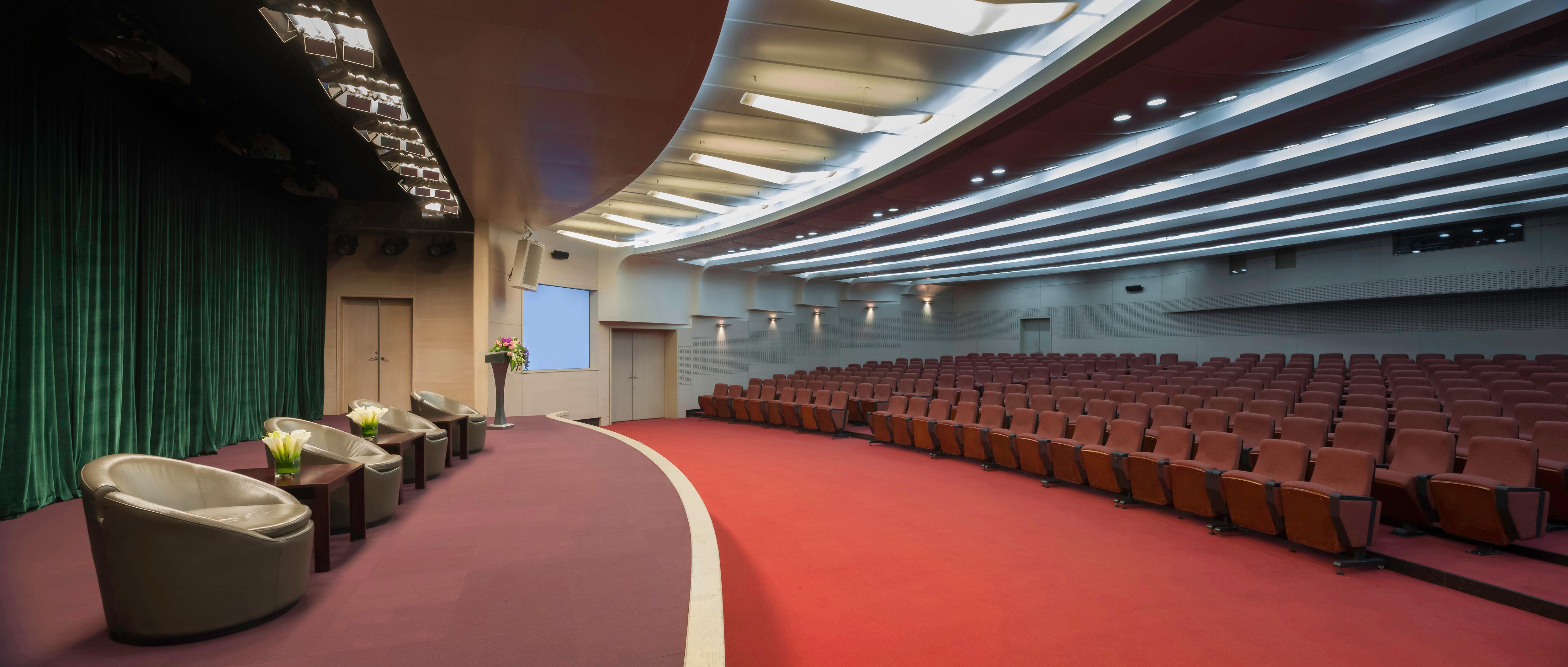 Crowne Plaza Shenzhen Futian, Near To Shenzhen Convention&Exhibition Centre, Shenzhen Stock Exchange And Shenzhen Civic Center, Outdoor Heated Pool Exterior photo