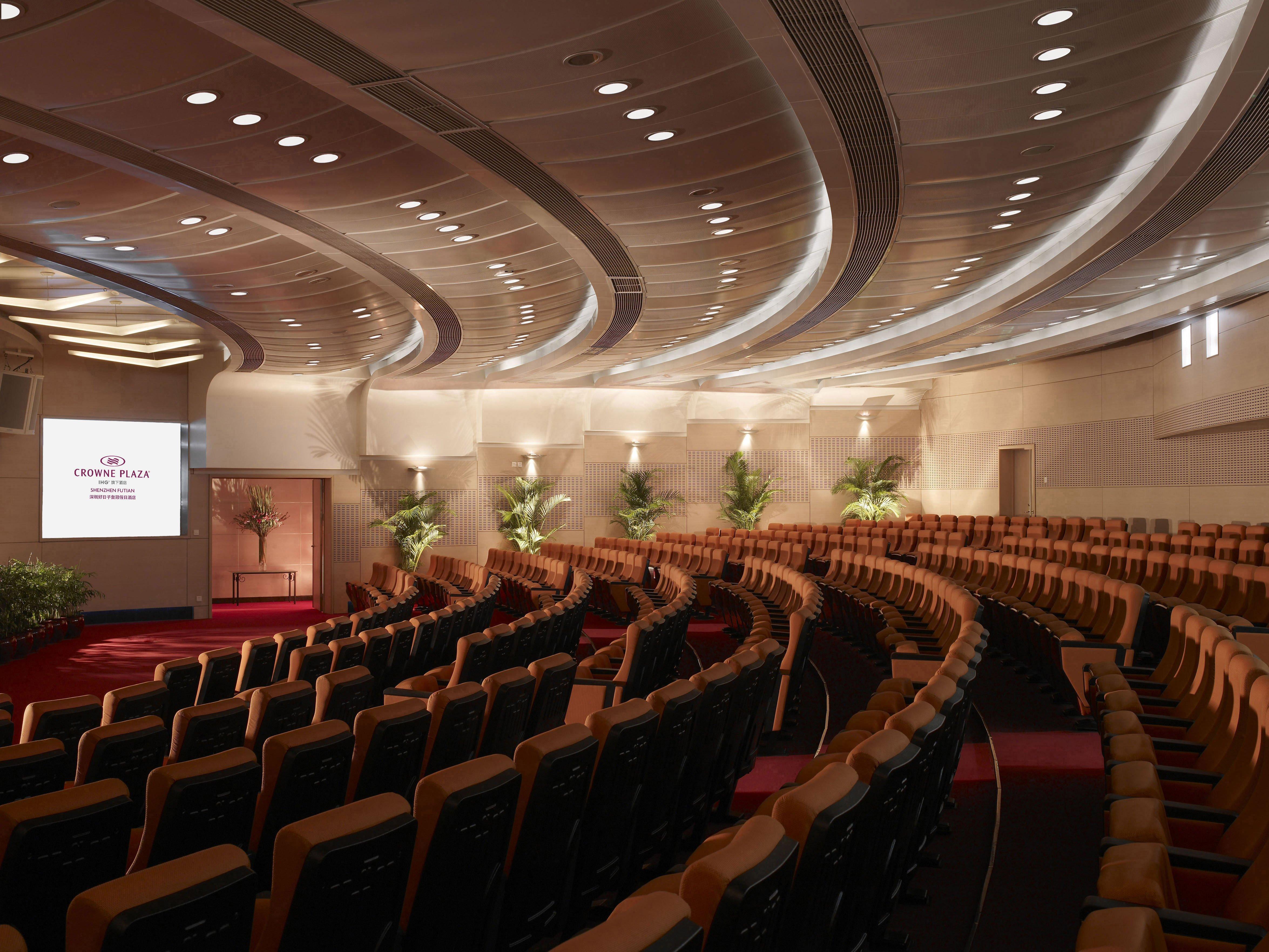 Crowne Plaza Shenzhen Futian, Near To Shenzhen Convention&Exhibition Centre, Shenzhen Stock Exchange And Shenzhen Civic Center, Outdoor Heated Pool Facilities photo
