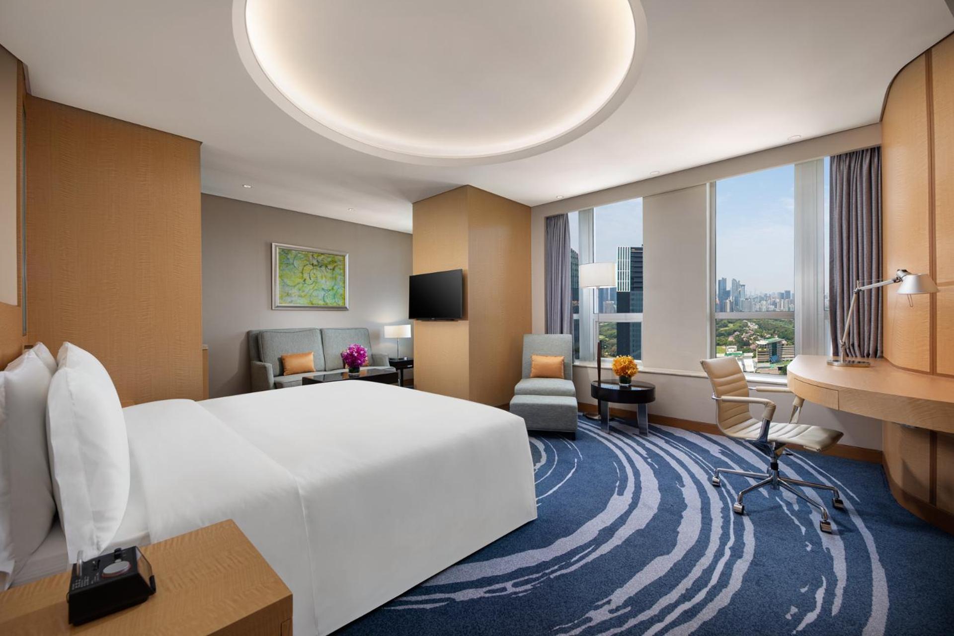 Crowne Plaza Shenzhen Futian, Near To Shenzhen Convention&Exhibition Centre, Shenzhen Stock Exchange And Shenzhen Civic Center, Outdoor Heated Pool Exterior photo
